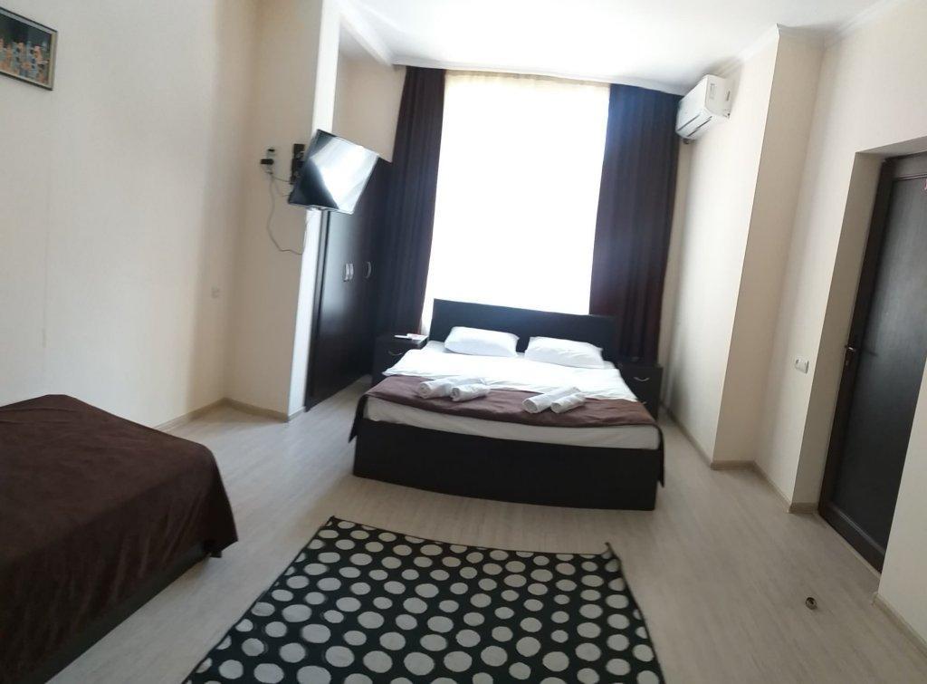 Merien Hotel Jerevan Eksteriør billede